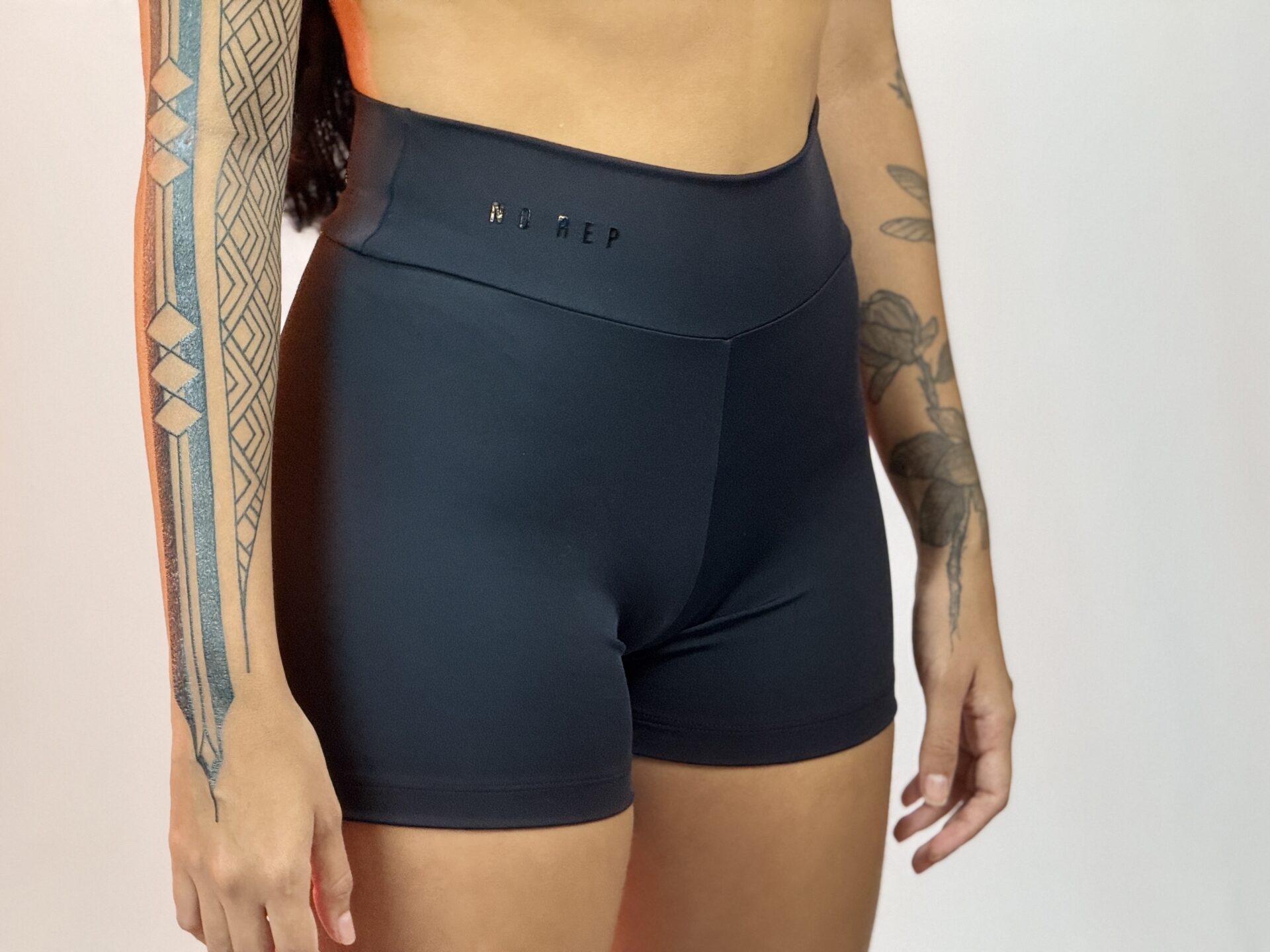 Short Básico Preto