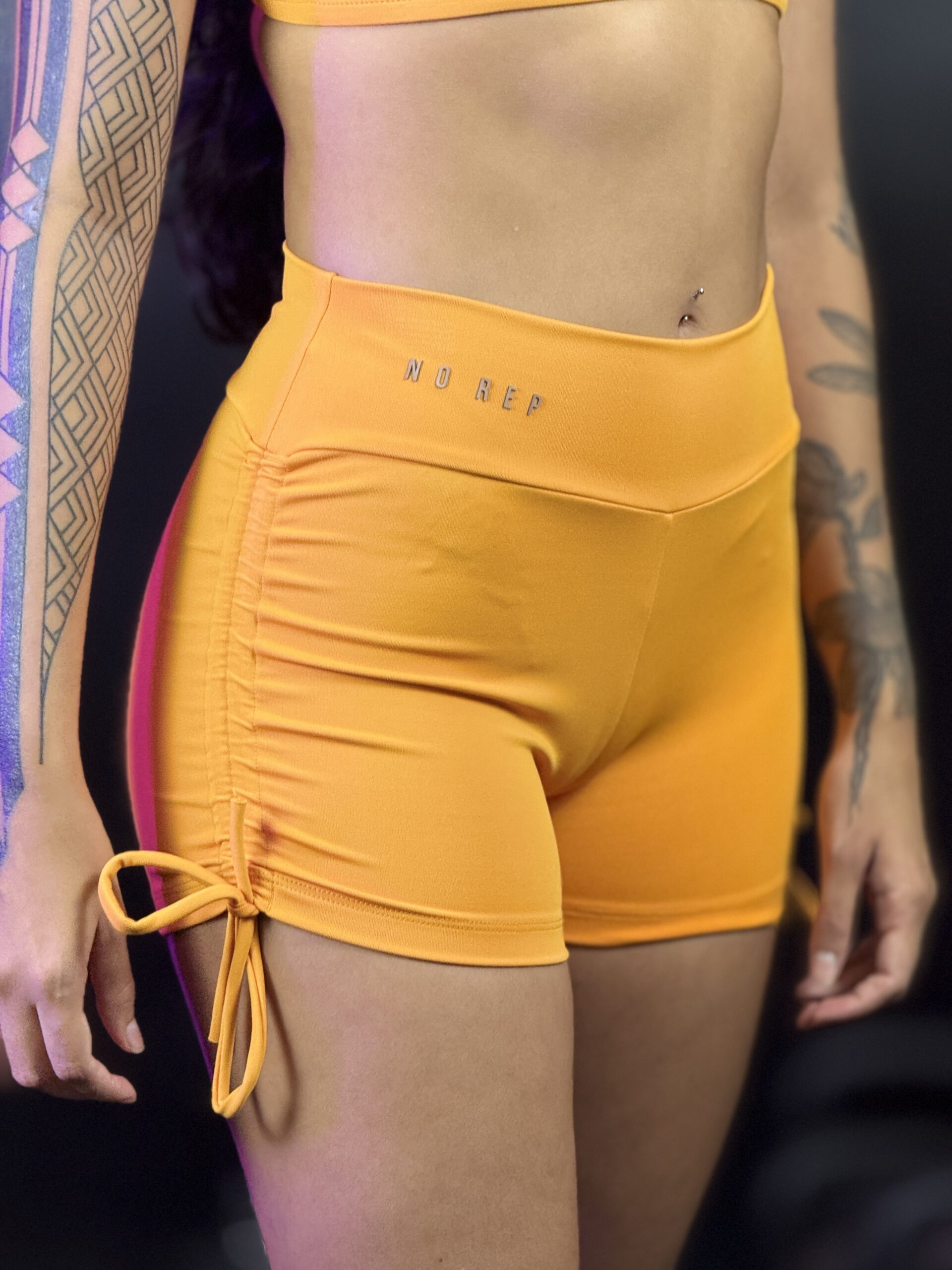 Short Cordinha Dusty Yellow - Image 2