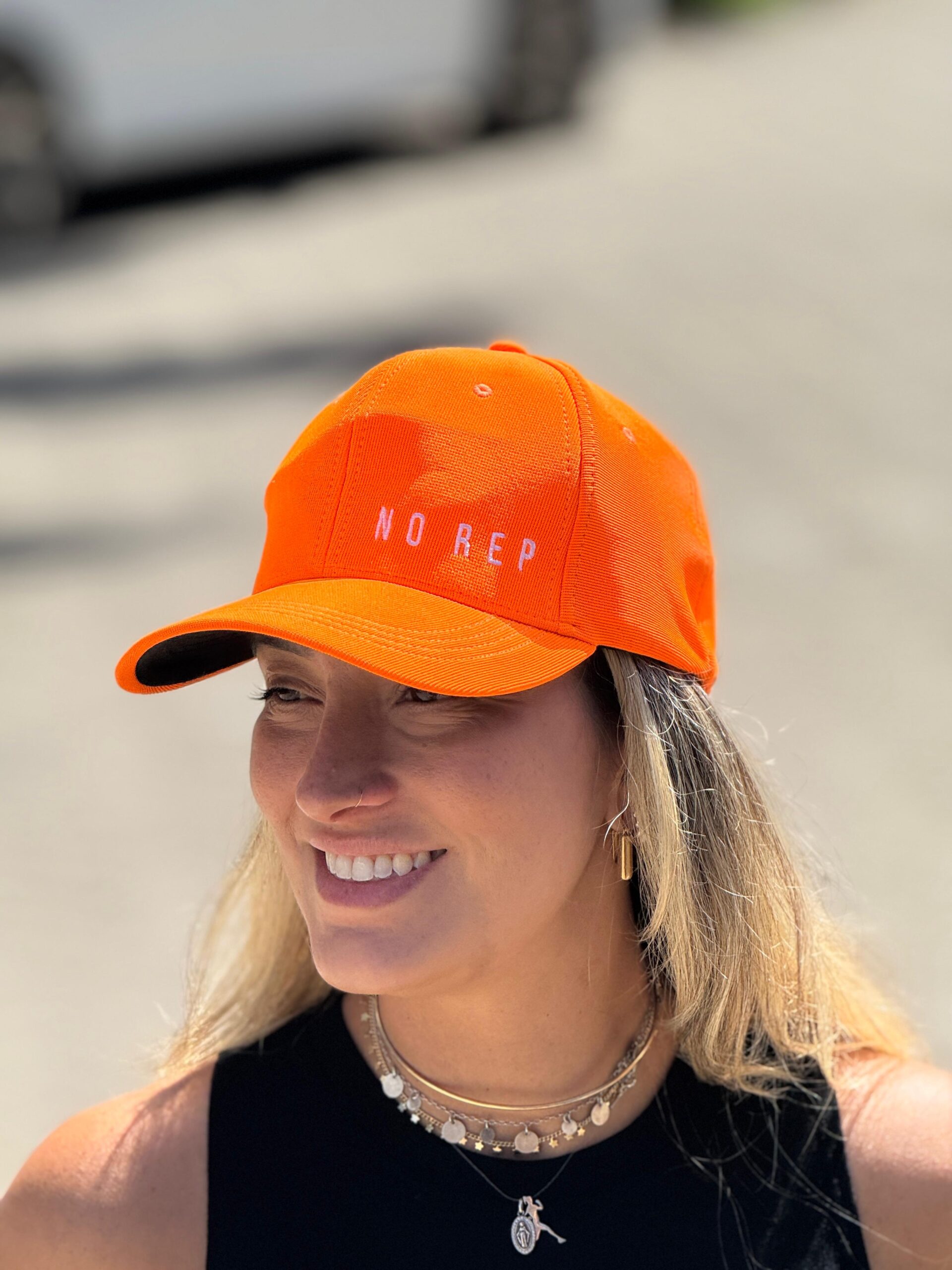 Boné Laranja Neon
