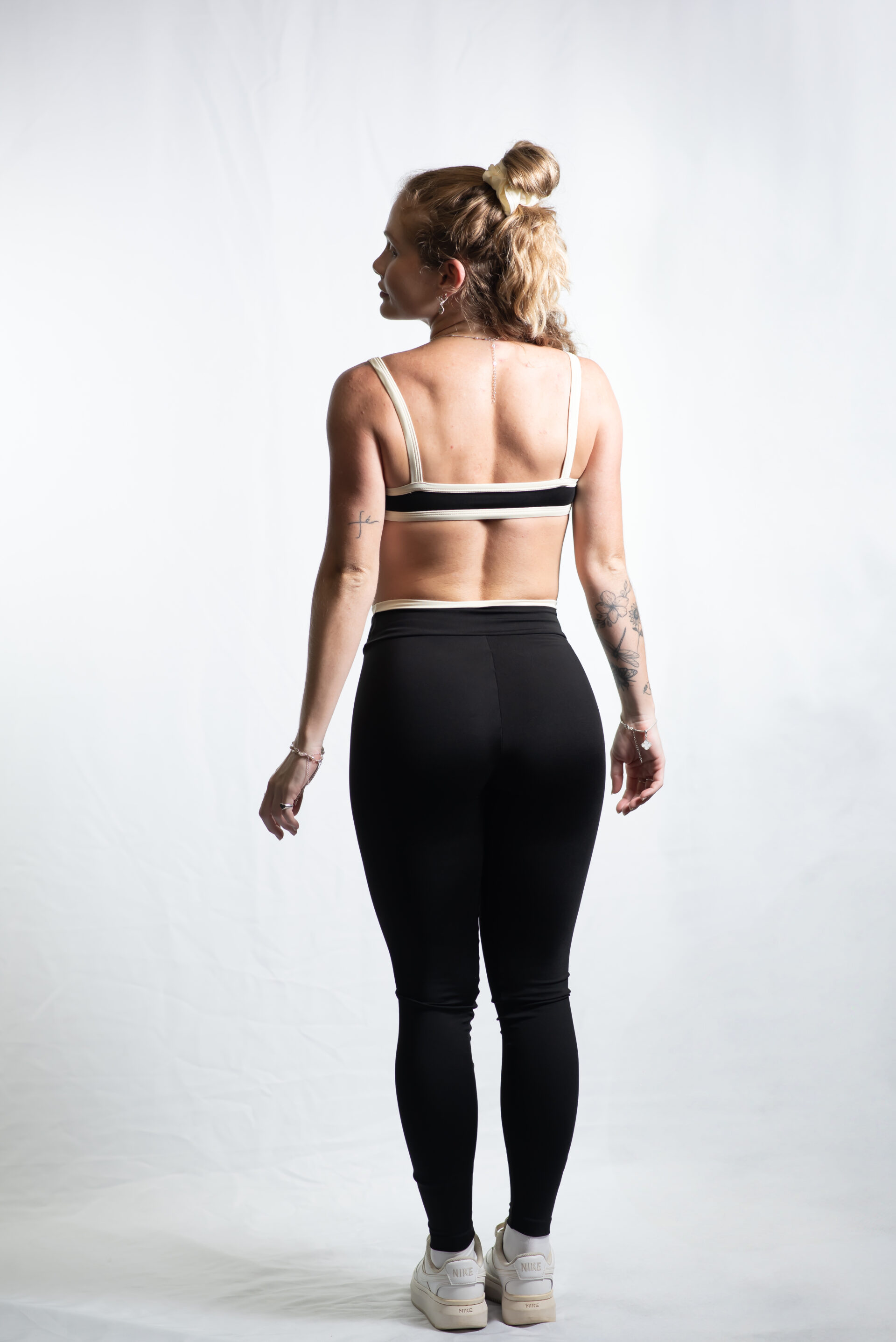 Calça Bicolor Line Preto c/ Off White - Image 4