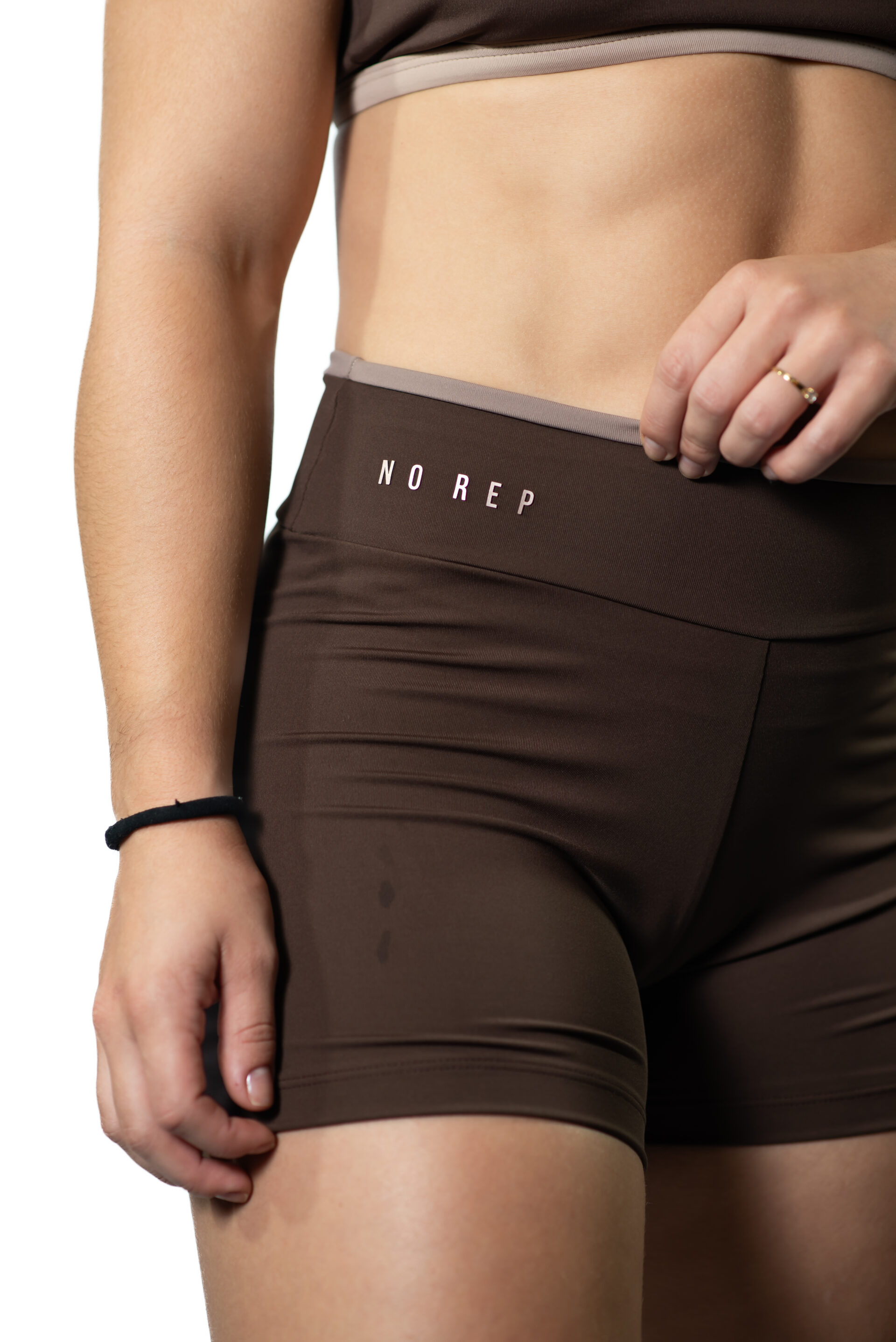 Short Bicolor Line Deep Brown c/ Bege