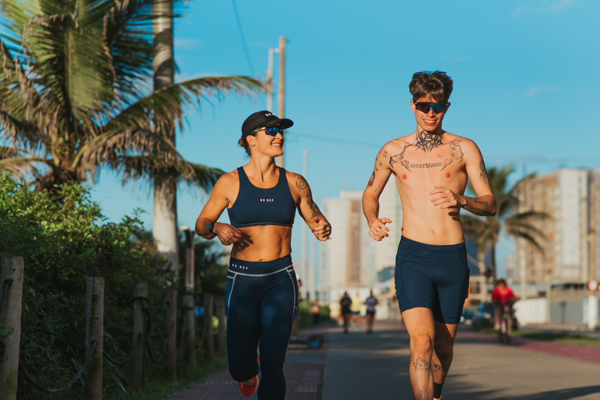 Bermuda Runner Deep Blue - Image 2