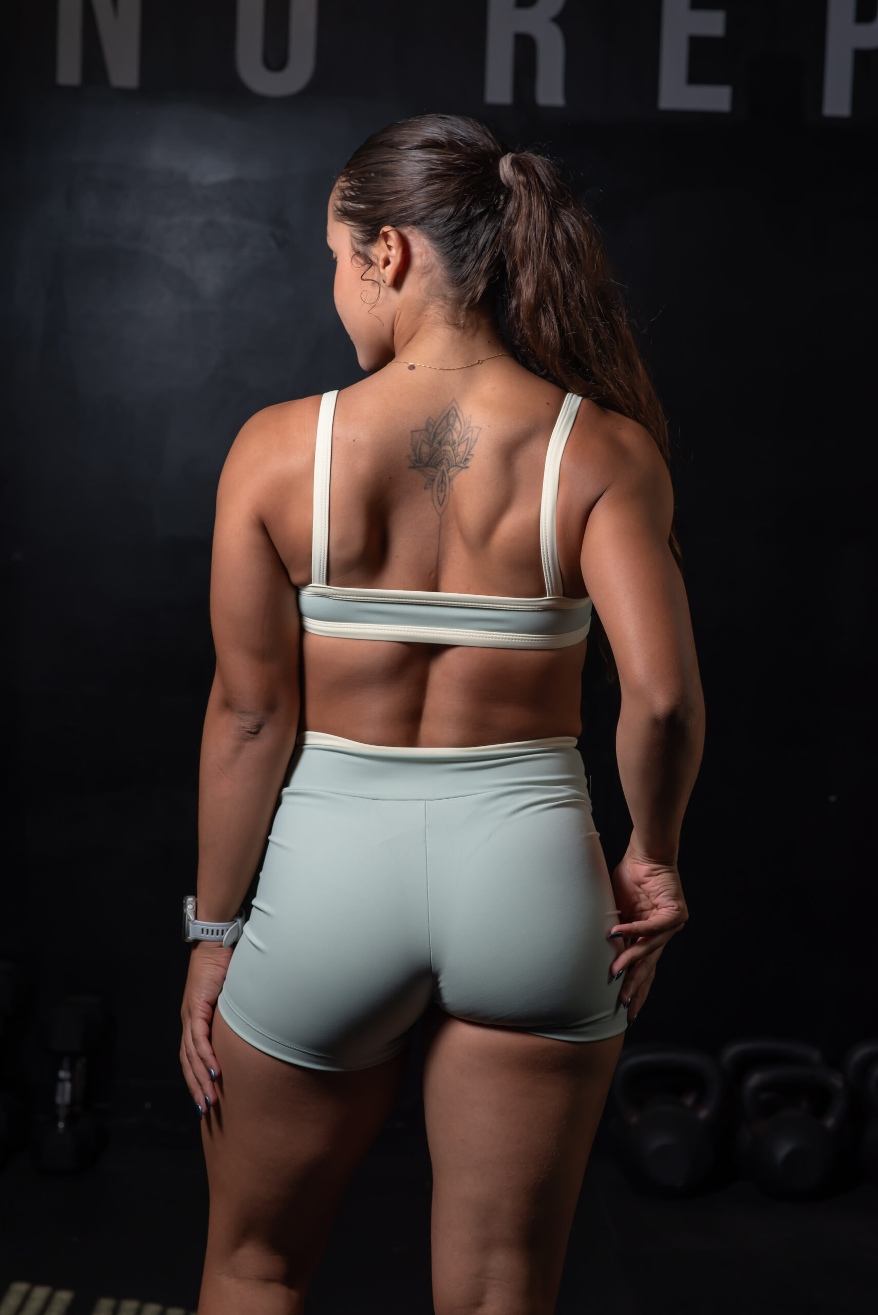 Short Bicolor Line Soft Sage c/ Off White - Image 2