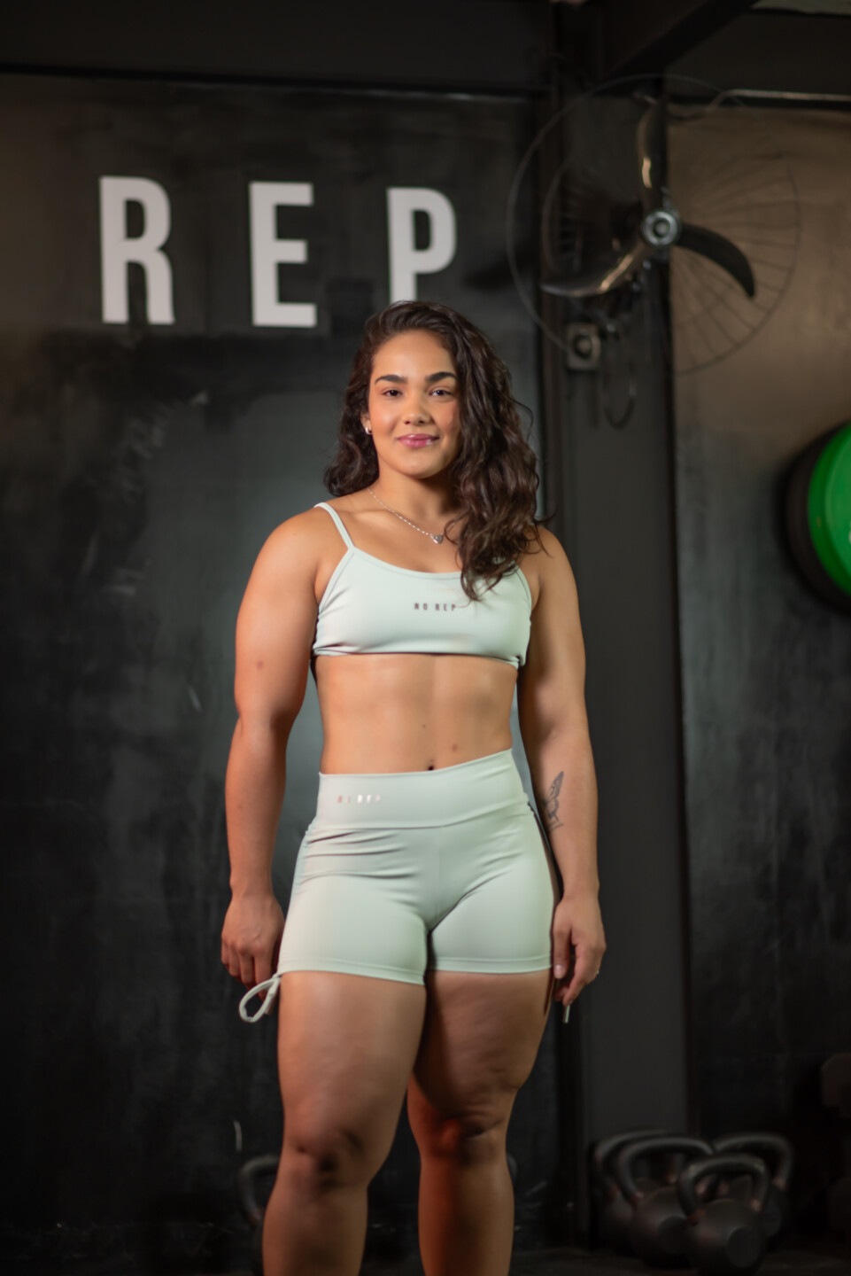 Top New Basic Soft Sage - Image 3