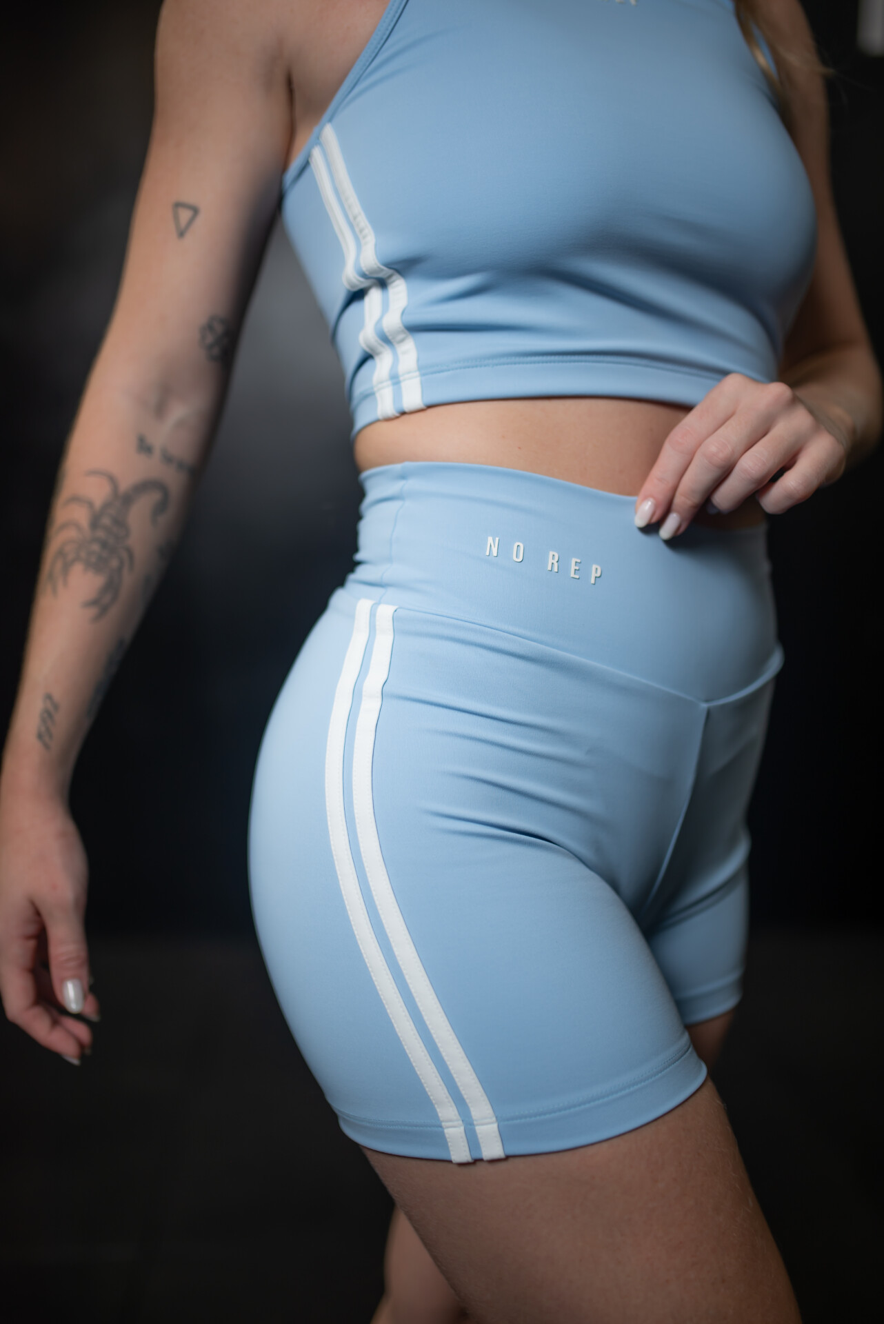 Short Básico Frozen c/ Listras Brancas