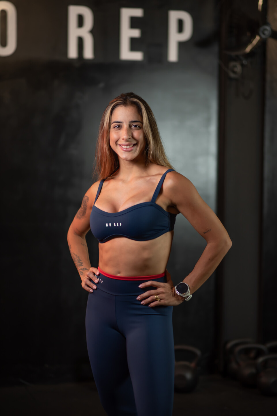 Calça Bicolor Line Deep Blue c/ Vermelho - Image 3