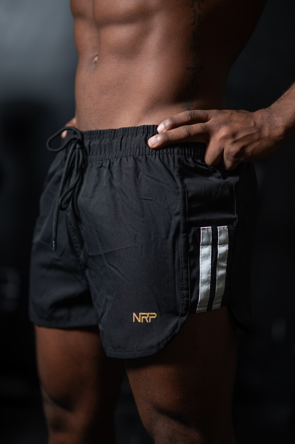 Short Tactel Preto c/ Listras Brancas - Image 5