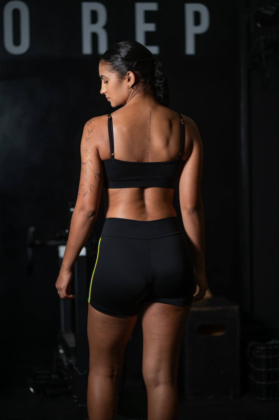 Short Básico Preto c/ Listras Amarela e Verde Brasil - Image 3