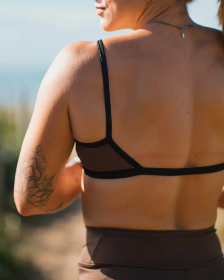 Alternative view of Top New Basic Deep Brown Cós e Viés Preto