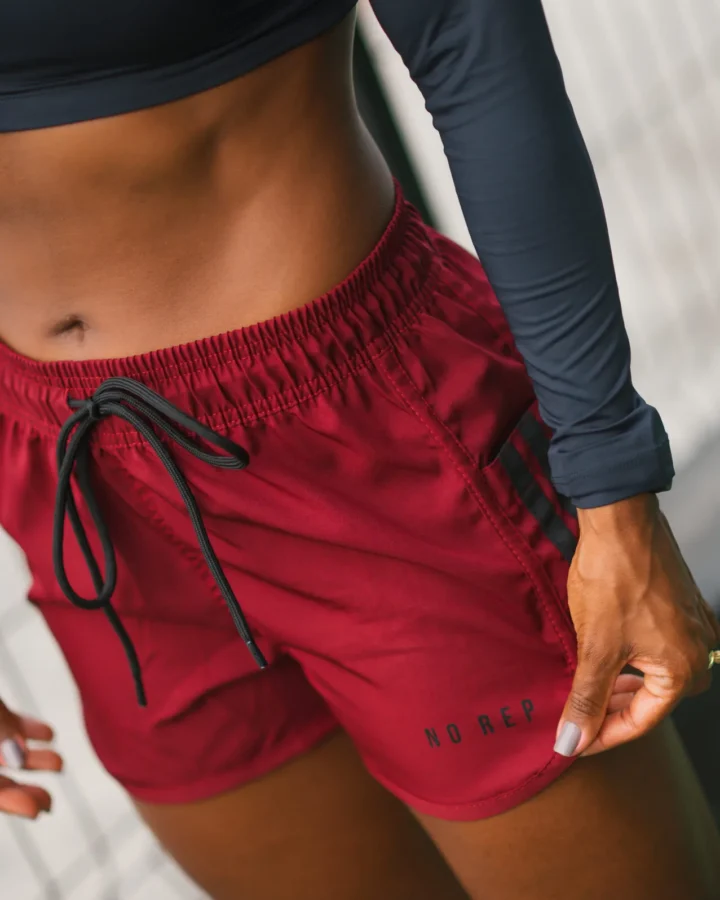 Short Run Deep Red c/ Listras Pretas