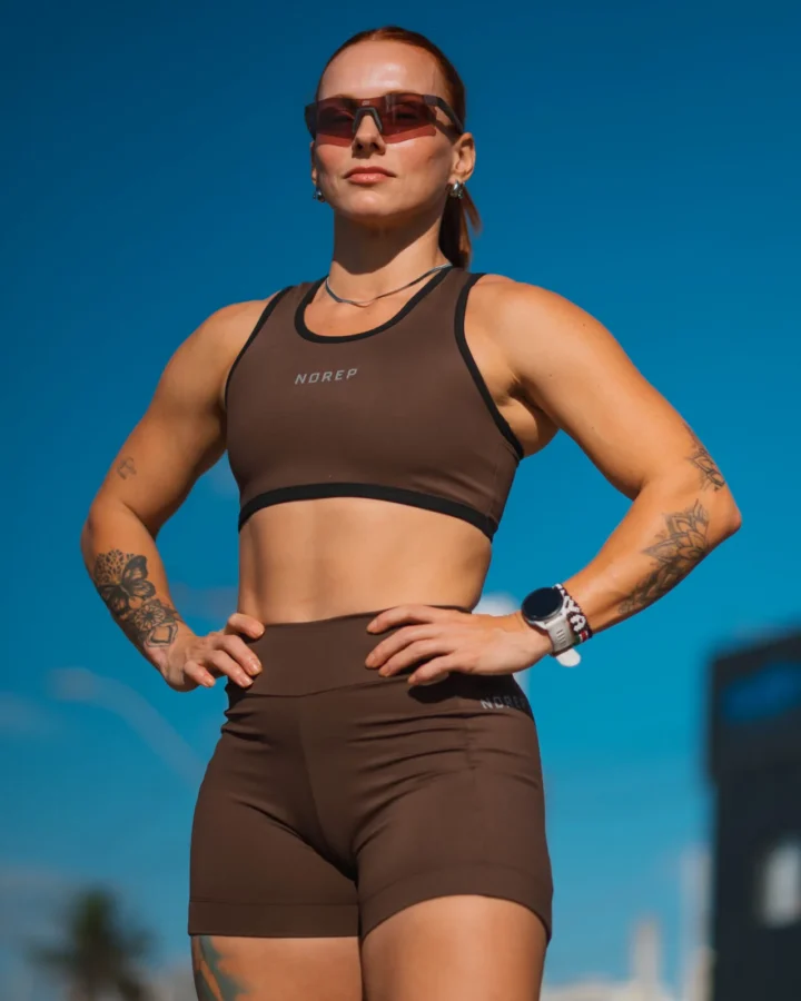 Top Cropped Run Deep Brown Cós e Viés Preto